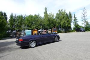 Image 4/21 de BMW 320i (1994)