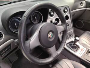 Bild 51/86 von Alfa Romeo Spider 2.2 JTS (2007)