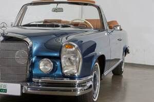 Bild 7/20 von Mercedes-Benz 220 SE b (1965)
