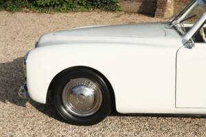Image 37/50 of SIMCA 8 Sport (1950)