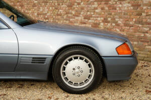 Image 42/50 de Mercedes-Benz 300 SL (1991)