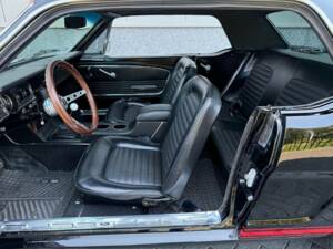 Image 13/46 of Ford Mustang GT (1966)