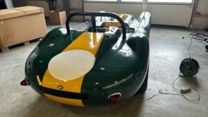 Image 79/80 of Lister Knobbly (1956)