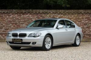 Immagine 1/50 di BMW 750i (2007)