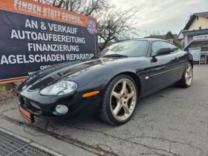 Afbeelding 1/10 van Jaguar XKR (2001)