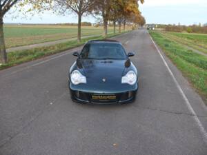 Bild 3/73 von Porsche 911 Carrera 4S (2004)