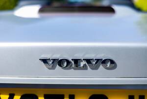 Image 26/48 of Volvo C70 2.0 T (2001)