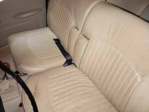 Imagen 7/8 de Jaguar S-Type 3.8 (1966)