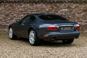 Immagine 46/50 di Jaguar XK8 4.0 (2002)