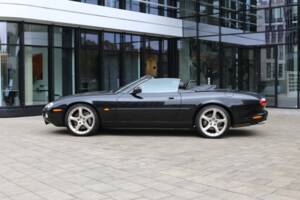 Immagine 34/45 di Jaguar XKR (2001)