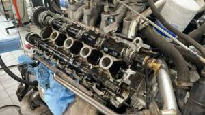Image 28/33 of Ferrari Mondial 3.2 (1986)