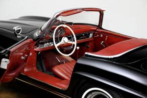 Image 19/29 of Mercedes-Benz 300 SL Roadster (1959)