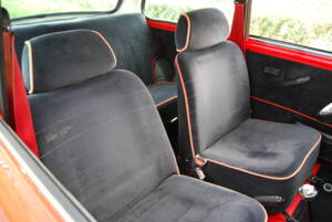 Image 34/35 of Mini 1000 (1988)