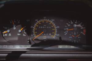 Imagen 21/41 de Mercedes-Benz E 220 (1995)