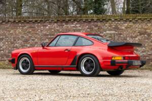 Bild 47/50 von Porsche 911 Carrera 3.2 (1988)