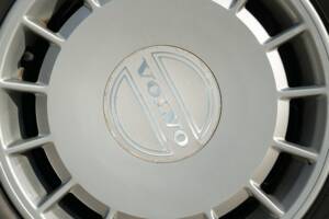 Immagine 19/43 di Volvo 240 GLE Injection (1989)