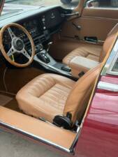 Afbeelding 17/25 van Jaguar E-Type V12 (2+2) (1972)