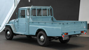 Image 3/12 of Toyota Land Cruiser FJ 45 (1967)