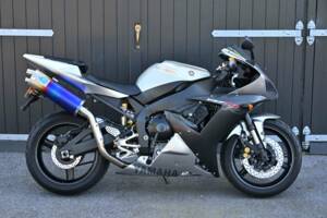 Bild 45/49 von Yamaha YZF-R1 (2002)