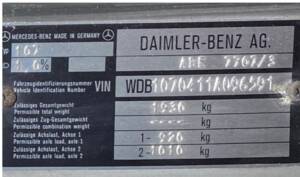 Image 22/22 of Mercedes-Benz 300 SL (1988)