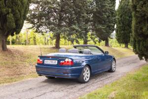 Image 10/56 of BMW 323Ci (2000)