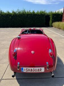 Image 16/34 of Jaguar XK 140 OTS (1955)