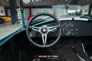 Imagen 17/25 de AC Cobra 427 (1965)