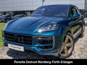 Afbeelding 1/50 van Porsche Cayenne Turbo E-Hybrid (1900)
