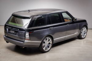 Bild 11/34 von Land Rover Range Rover Autobiography SDV8 (2015)