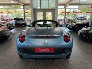 Immagine 28/42 di Ferrari California (2011)