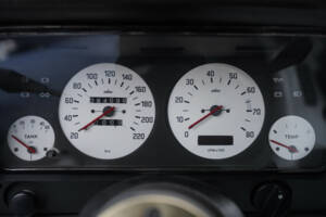 Image 43/50 of BMW 320&#x2F;6 (1980)