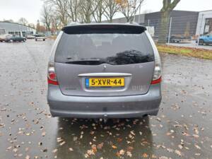 Imagen 10/16 de Mitsubishi Grandis 2.0 DI-D (2010)