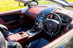 Afbeelding 43/50 van Aston Martin DBS Volante (2011)