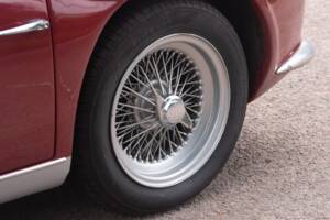 Image 46/50 of TVR Vixen Series 1 (1968)