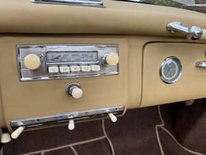 Image 13/30 of BMW 502 Sport (1955)