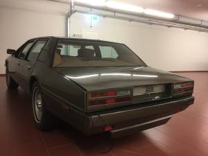 Afbeelding 7/39 van Aston Martin Lagonda (1982)