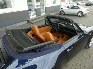 Image 18/29 of Porsche 911 Carrera (1995)