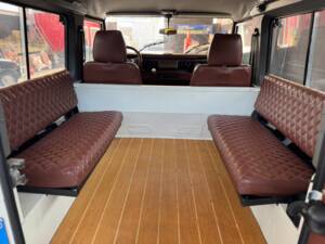 Bild 40/61 von Land Rover Defender 90 Td5 (2000)