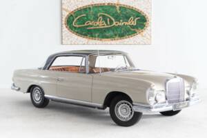 Bild 13/44 von Mercedes-Benz 220 SE b (1964)