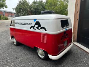 Image 4/10 of Volkswagen T1 panel van (1962)