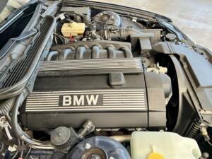 Imagen 23/51 de BMW 323ti Compact (1998)