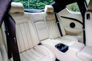 Image 26/43 of Maserati GranTurismo 4.2 (2008)