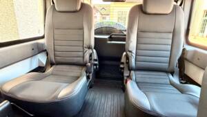Bild 15/18 von Land Rover Defender 90 TD4 (2007)