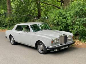 Bild 15/50 von Bentley Corniche (1980)
