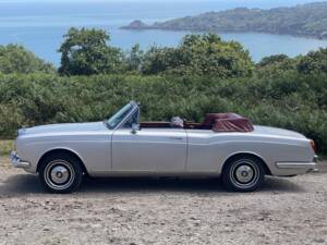 Afbeelding 2/12 van Bentley Corniche I (1971)