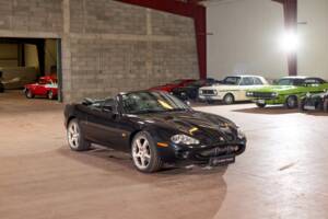 Bild 8/55 von Jaguar XKR (2000)