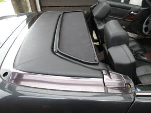 Image 8/9 of Mercedes-Benz 300 SL-24 (1992)