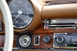 Bild 33/50 von Mercedes-Benz 280 SE (1973)