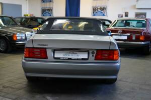 Image 14/42 of Mercedes-Benz 500 SL (1992)