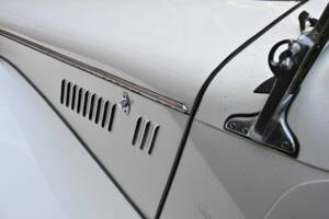 Image 35/50 of MG TF 1500 (1954)
